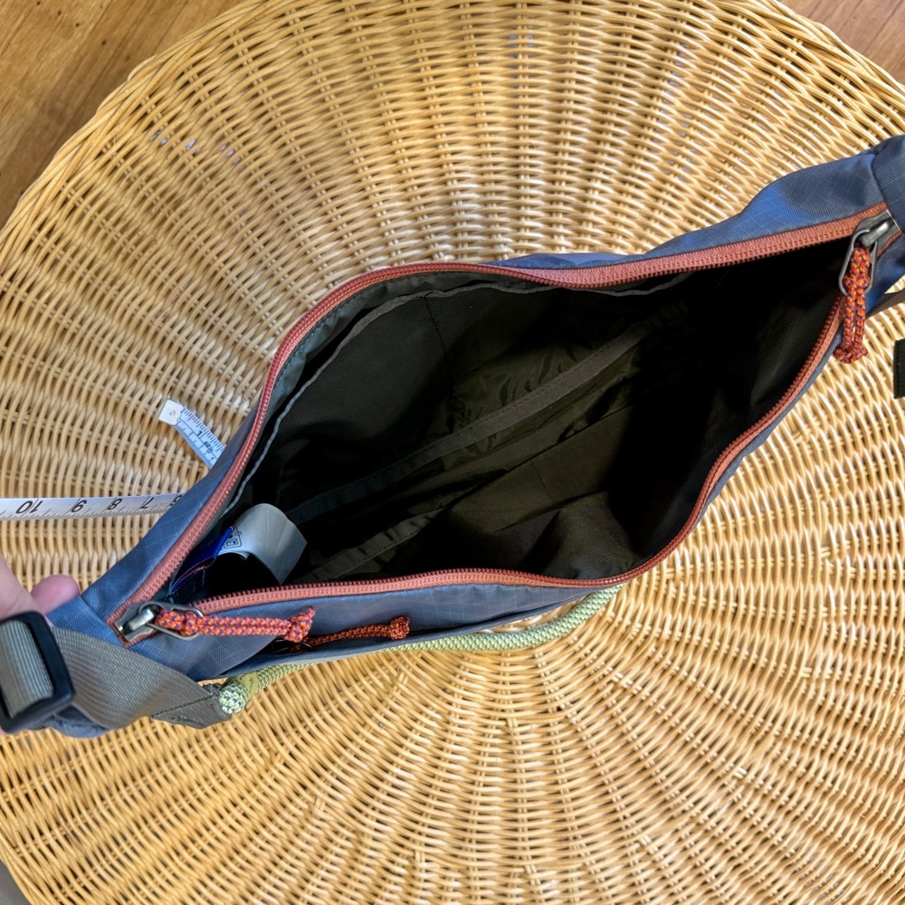 Cotopaxi Trozo 8L Shoulder Bag – Cada Día Tempest/Green - rare color! - Picture 5 of 9